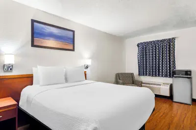 Photo 5 - Homestay Inn & Suites