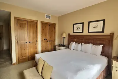 Photo 4 - Lodge at Mountaineer Square
