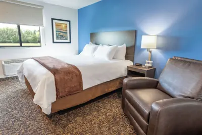 Photo 4 - My Place Hotel - Port Charlotte