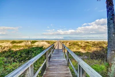 Photo 2 - Cozy Oceanfront 3BR Townhouse Sandpiper Loop - 95066
