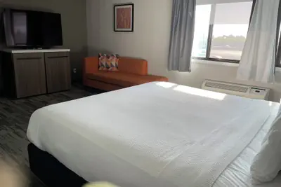Photo 4 - Sisk Hotel
