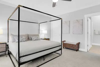 Photo 3 - 2 Suites Walkable Historic District + Free Parking The Juliette by Avantstay