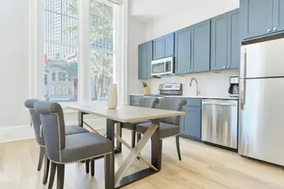 Photo 2 - Sleeps 26 Entire 4th Floor in French Quarter The Harlequin by Avantstay