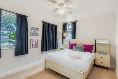 Photo 2 - Lauderdale Breeze Villas