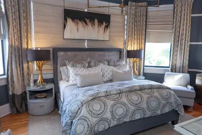Photo 3 - Pandora's Manor Bed & Breakfast