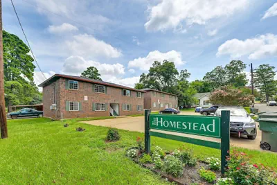 Photo 2 - The Homestead Luxury Cozy 2BR Apartment in Nacogdoches Near SFA University and Downtown Pet Friendly Business Ready Extended Stays Welcome With Self Check In High Speed Wifi Full Kitchen In Unit Laundry Private Parking and Quiet Comfort