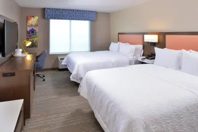 Photo 2 - Lakeville Inn