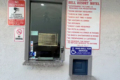 Photo 3 - Bell Resort Motel