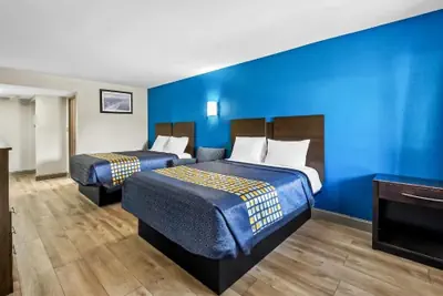 Photo 5 - Red Carpet Inn and Suites