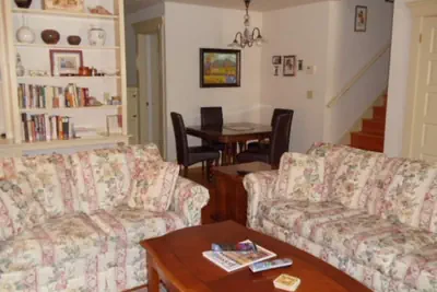 Photo 2 - Ida s Cottage in Jacksonville