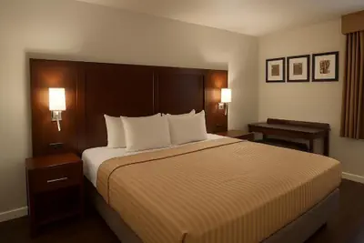 Photo 5 - Valley Inn