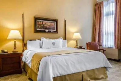 Photo 5 - Heartland suites