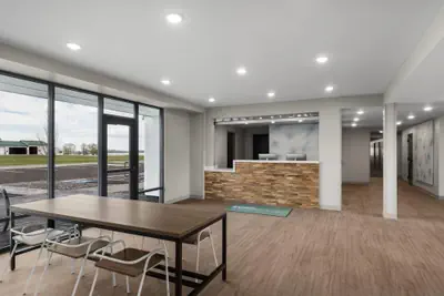 Photo 3 - Echo Suites Extended Stay By Wyndham Bozeman