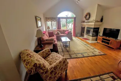 Photo 2 - Fv28 Fairway Village Home on the Mt Washington Golf Course!