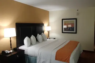 Photo 3 - Lux Hotel and Spa