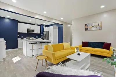 Photo 5 - Modern Comfort Downtown Indy Stylish 3BR Getaway
