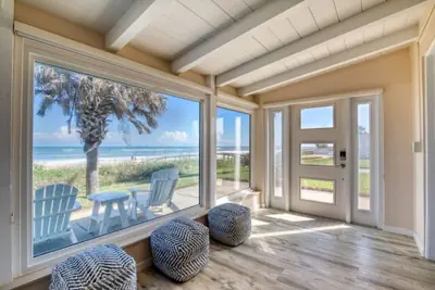 Photo 4 - Sunrise Cottage Direct Oceanfront House