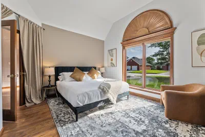 Photo 3 - Golf-side Luxe Escape Sleeps 13 Hot Tub & Theater