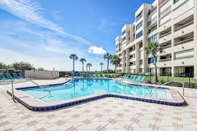 Photo 2 - Condo With Shared Pool, Beach Access and Spectacular Atlantic Ocean Views