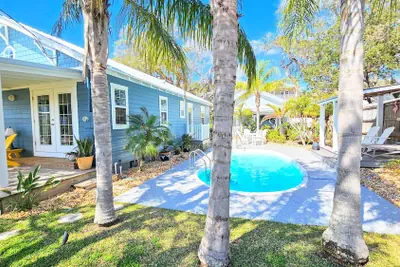 Photo 2 - Surfside Oasis ~tropical Pool! Walk to the Beach!