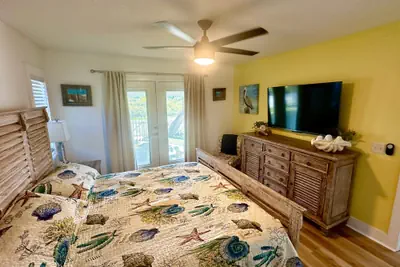 Photo 5 - Surfside Oasis ~tropical Pool! Walk to the Beach!