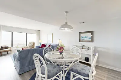 Photo 4 - Third-floor Oceanfront Condo With Balcony, W/d, Pool & Tennis