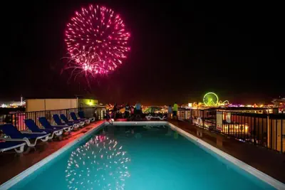 Photo 3 - Premiere Motor Inn