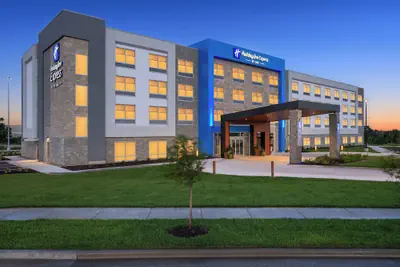 Photo 2 - Holiday Inn Express & Suites Overland Park South