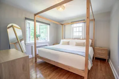 Photo 3 - Family Cottage with 4 King Beds