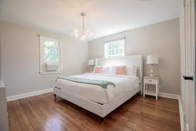 Photo 4 - Family Cottage with 4 King Beds