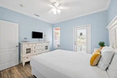 Photo 3 - 6BR Beach Home 5-min Walk to Ocean Resort Pool