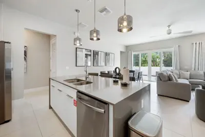 Photo 5 - Resort-style 4-bed Loft Condo