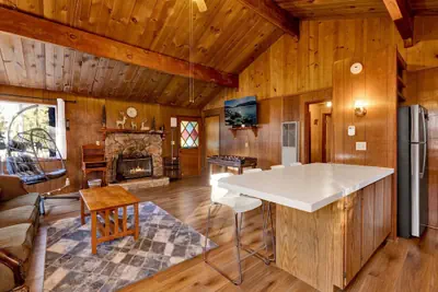 Photo 2 - 2583-bernhardt Brown Bungalow
