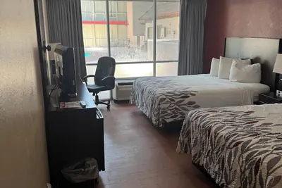 Photo 5 - Lubbock Regency Inn