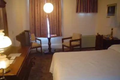 Photo 4 - Old National Hotel