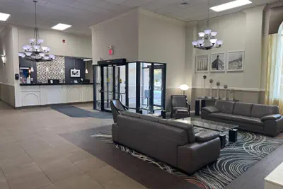 Photo 2 - Days Inn & Suites By Wyndham Festus
