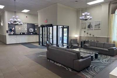 Photo 5 - Days Inn & Suites By Wyndham Festus
