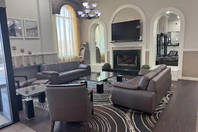Photo 3 - Days Inn & Suites By Wyndham Festus