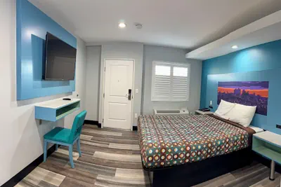 Photo 4 - La Casa Motel Burbank Airport - LA
