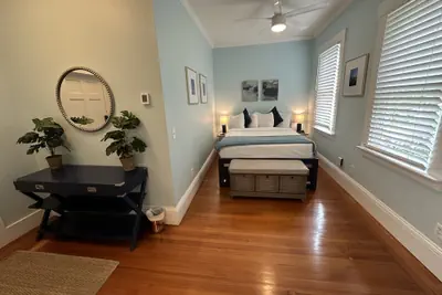 Photo 3 - Exposed Brick Suite 1 Bed/ 1 Bath/ Pullout Sofa 1 Bedroom Apts