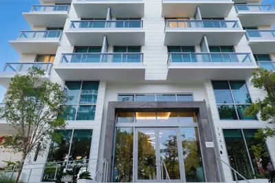 Photo 2 - Dolce by Wyndham Miami Beach