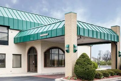 Photo 2 - Lafayette Inn & Suites