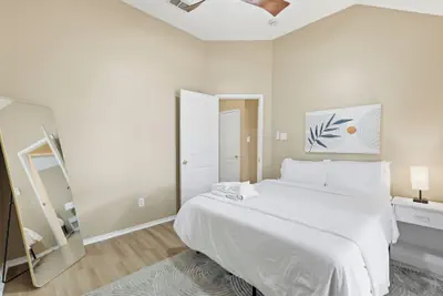 Photo 5 - Modern 4B Retreat with Pool in Frisco
