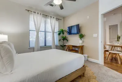 Photo 2 - Luxury 1B w Pool near Legacy West