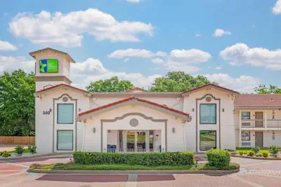 Photo 2 - Extended Stay America Select Suites - Longview