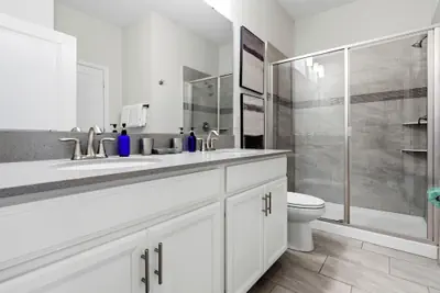 Photo 4 - Nine Bedroom Vacation Home ChampionsGate