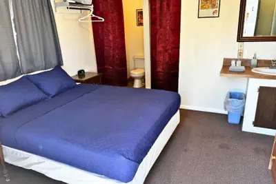 Photo 5 - Travelers Motel