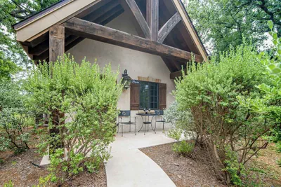 Photo 2 - The Manor Haus at Messina Hof Hill Country Winery-paris Haus