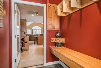 Photo 3 - Fv49 Wow Stunning Single Level Home Next to Golf Course and Mt Washington Hotel