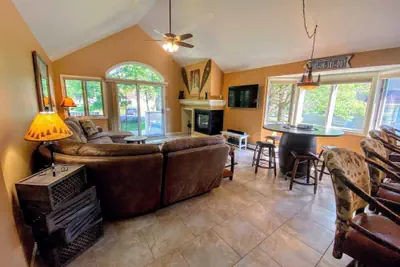 Photo 2 - Fv49 Wow Stunning Single Level Home Next to Golf Course and Mt Washington Hotel